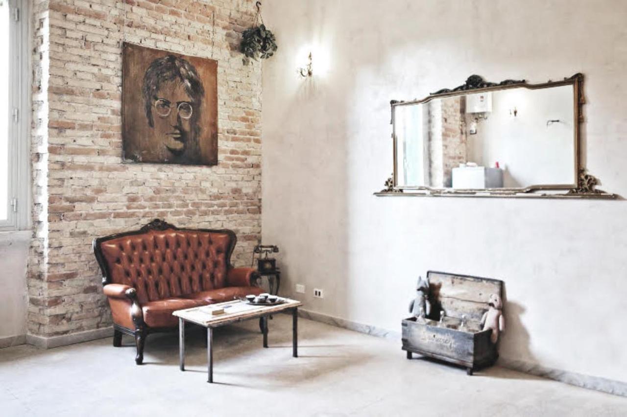 Casa Particular Vintage Rom Exterior foto